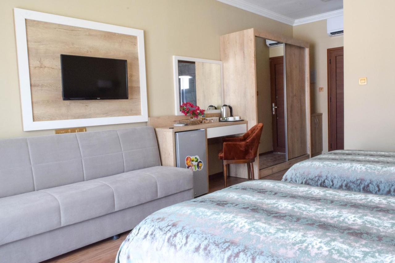 Gasthuis Golden Palms Guest House&cafe